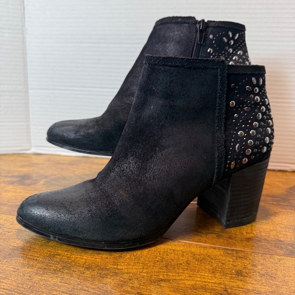 Fergie Black Studded Leather Ankle Boots Block Heel Size 8.5M Goth Glam Edgy